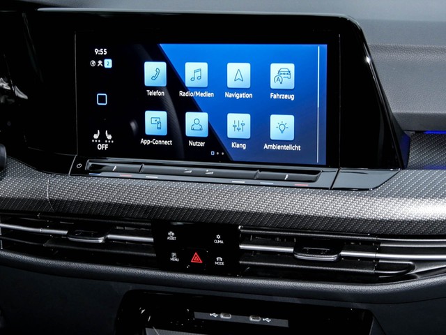 Volkswagen Golf VIII 2.0 R 4X4 CAM LM19 CARPLAY/ANDROIDAUTO