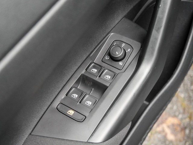 Volkswagen Taigo 1.0 LIFE ALU LED NAVI SITZHEIZUNG DAB+ USB