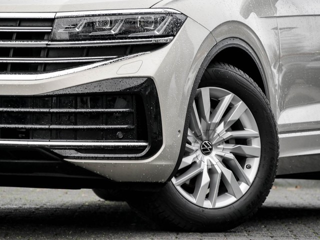 Volkswagen Touareg V6 ELEGANCE AHK CAM ACC LM19 EKLAPPE NAVI