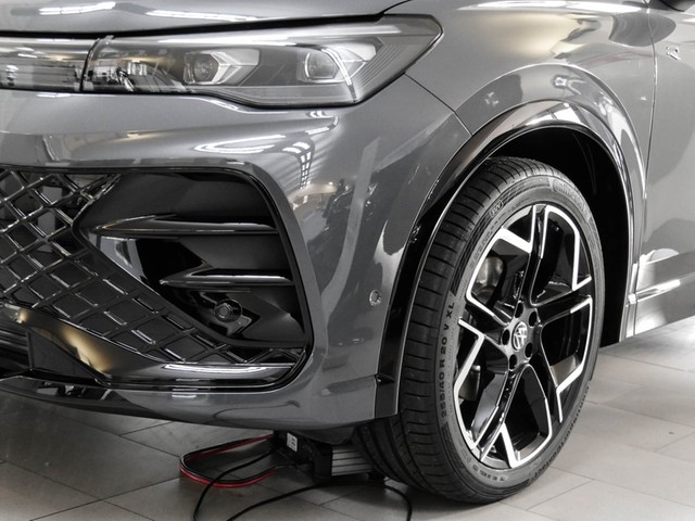 Volkswagen Tiguan 1.5 R-LINE DSG PANO HARMANKARDON NAVIPRO