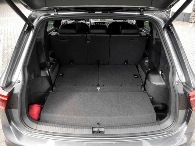 Volkswagen Tiguan Allspace 2.0 R-LINE DSG 7SITZE BLACKSTYLE