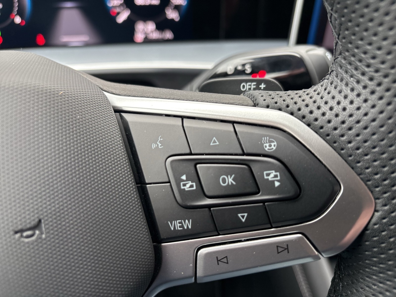 Volkswagen Tayron 2.0 R-LINE HARMAN KARDON CAM AHK LEDER