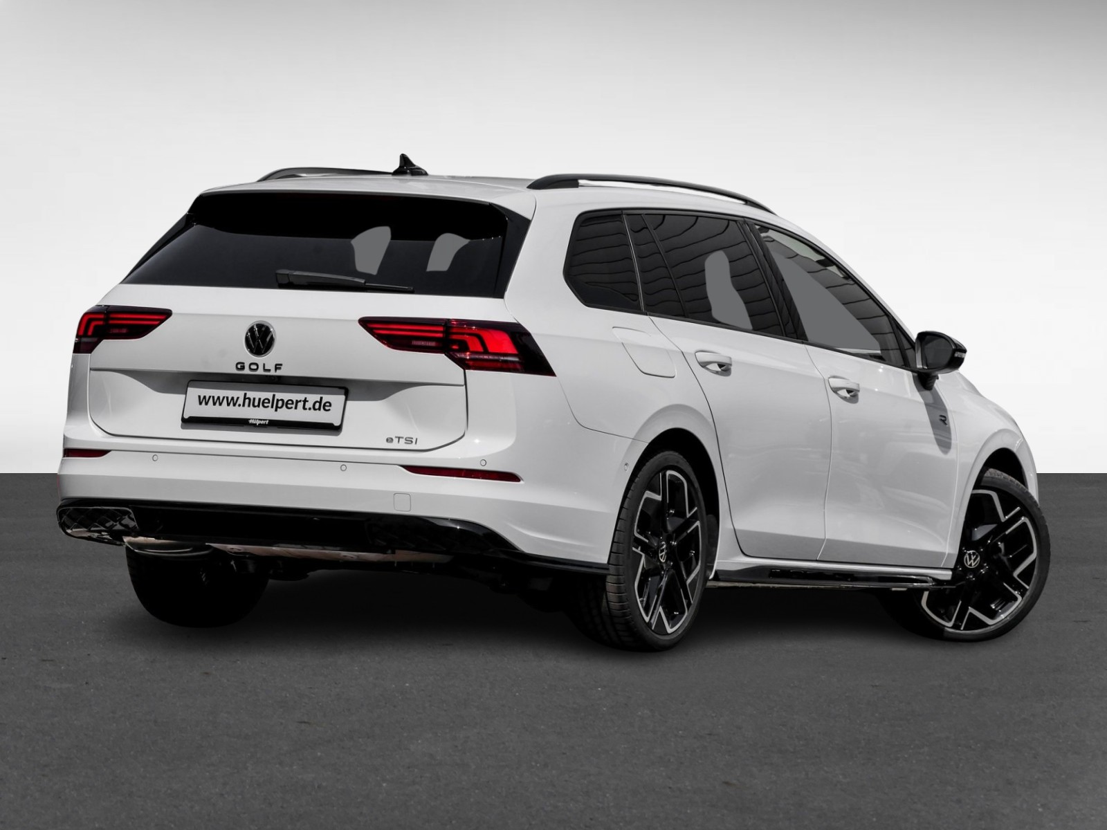 Volkswagen Golf Variant 1.5 R-LINE DSG BLACKSTYLE eKLAPPE