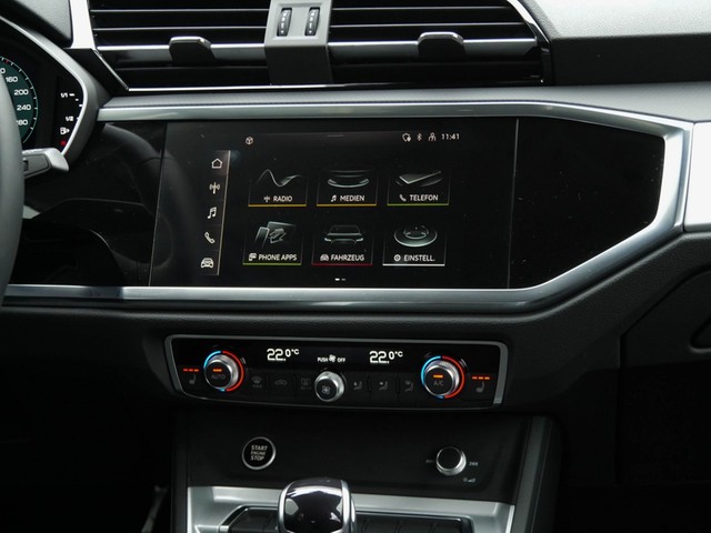 Audi Q3 35 advanced BLACKPAK AHK ALU18 eKLAPPE