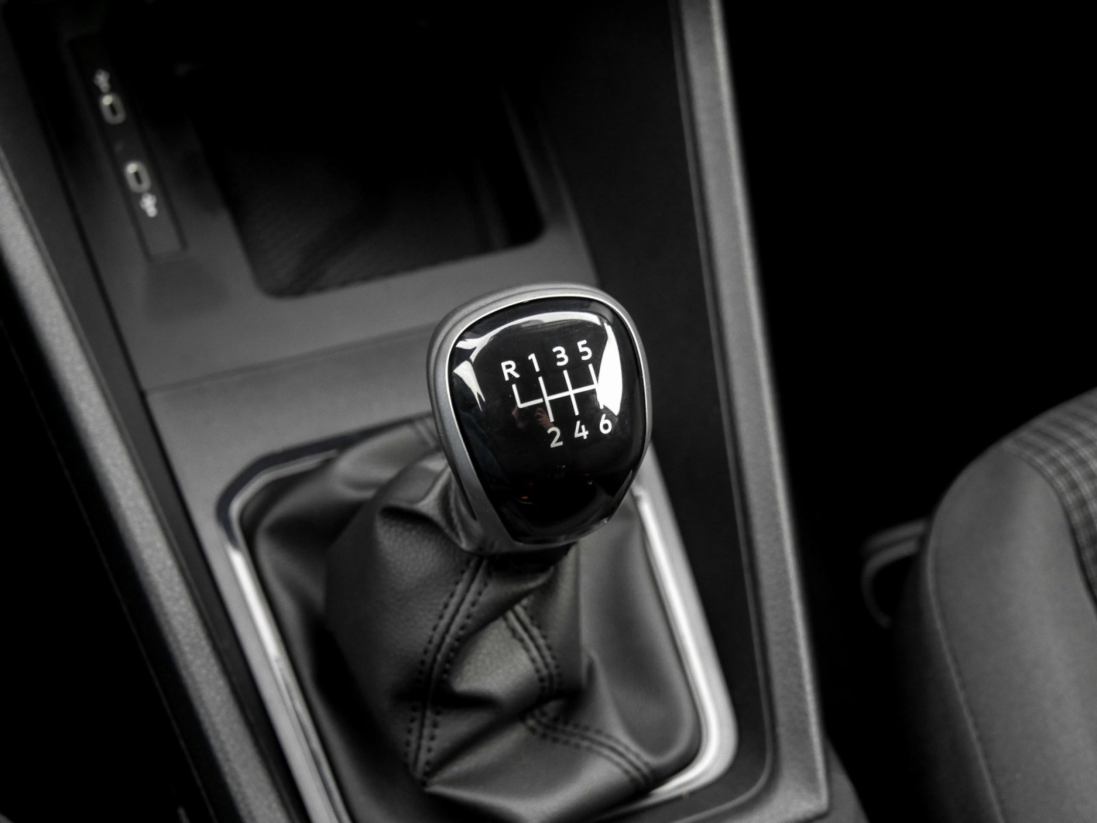 Volkswagen Caddy Maxi CARGO AHK-VORB. CARPLAY KLIMA