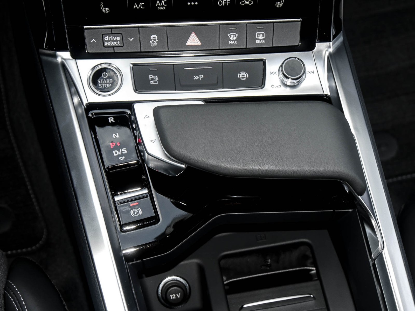 Audi Q8 e-tron Sportback 55 quattro S LINE AHK LM20