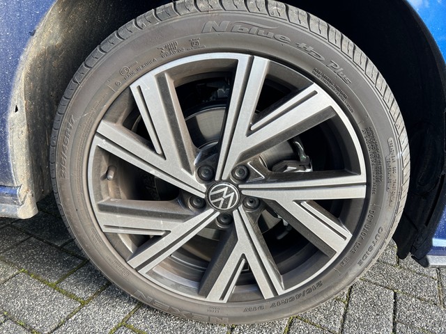 Volkswagen Polo 1.0 R-LINE PANO ACC ALU17" MATRIX NAVI