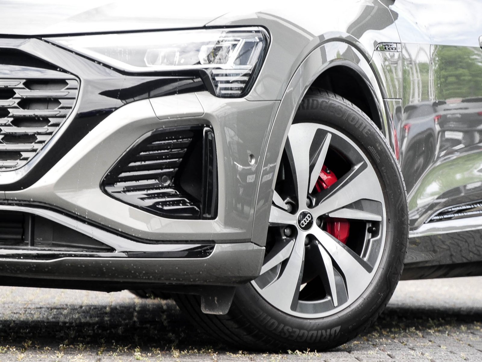 Audi Q8 e-tron Sportback 55 quattro S LINE AHK LM20