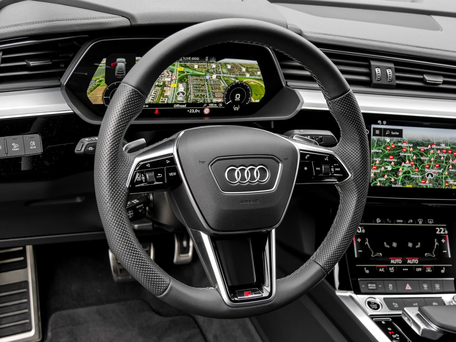 Audi Q8 e-tron Sportback 55 quattro S LINE AHK LM20