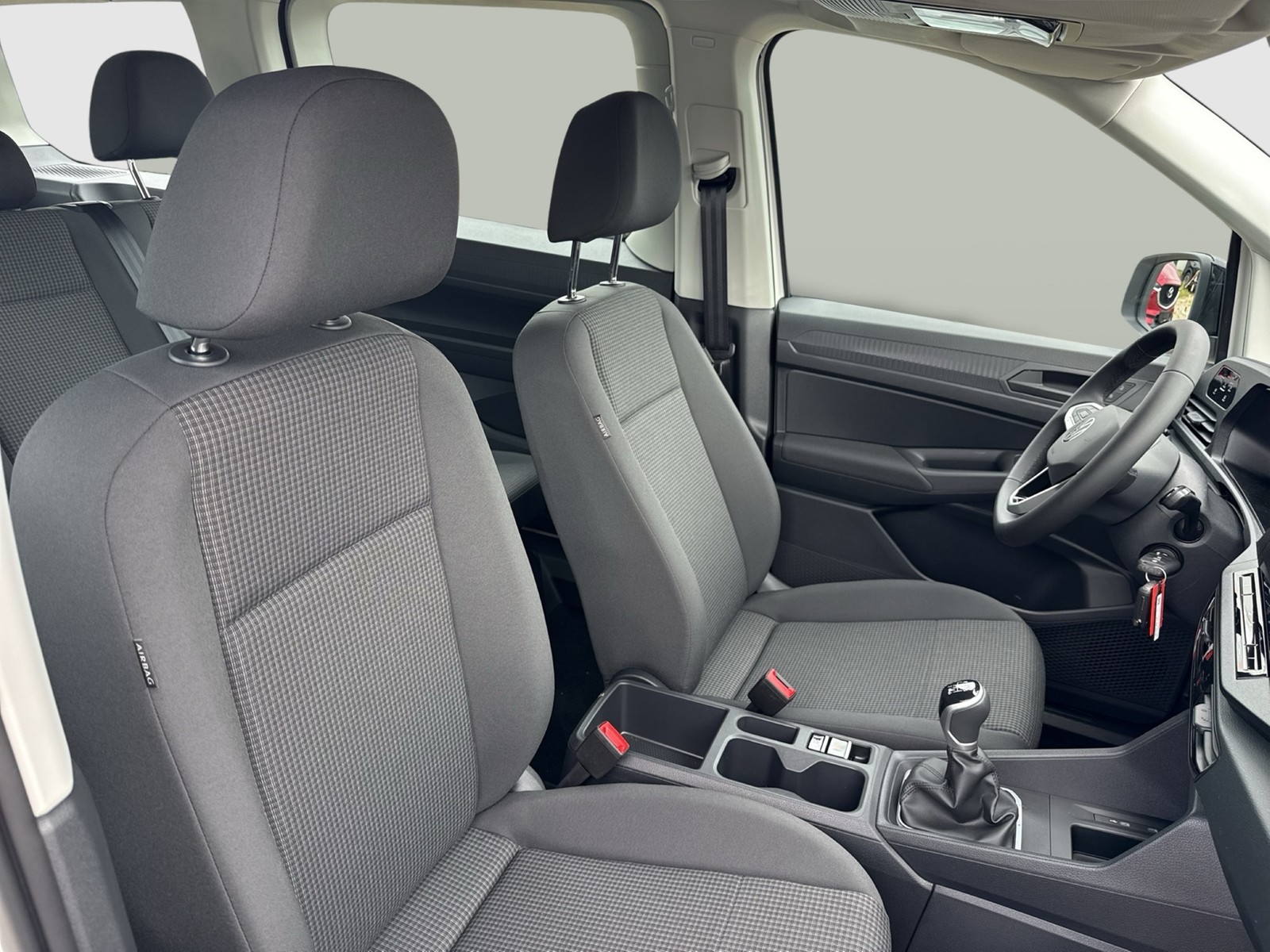 Volkswagen Caddy Maxi 1.5 APP-CONNECT ALLWETTERREIFEN