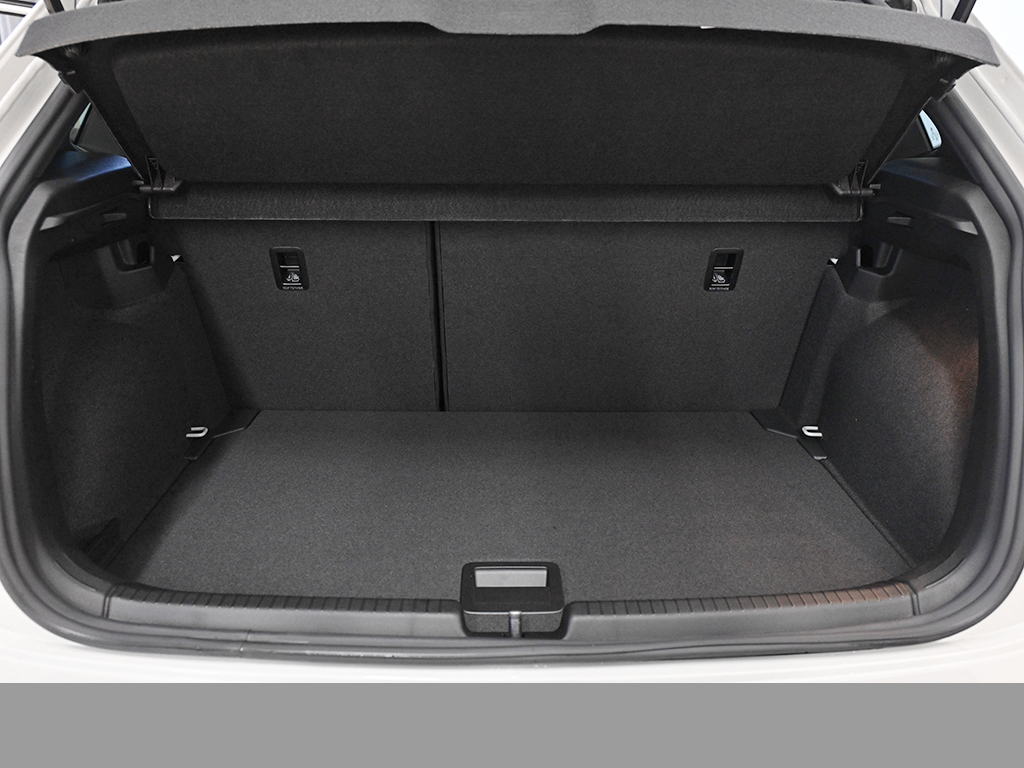 Volkswagen Polo 1.0 R-LINE DSG SPORTPAKET NAVI CAM LM17