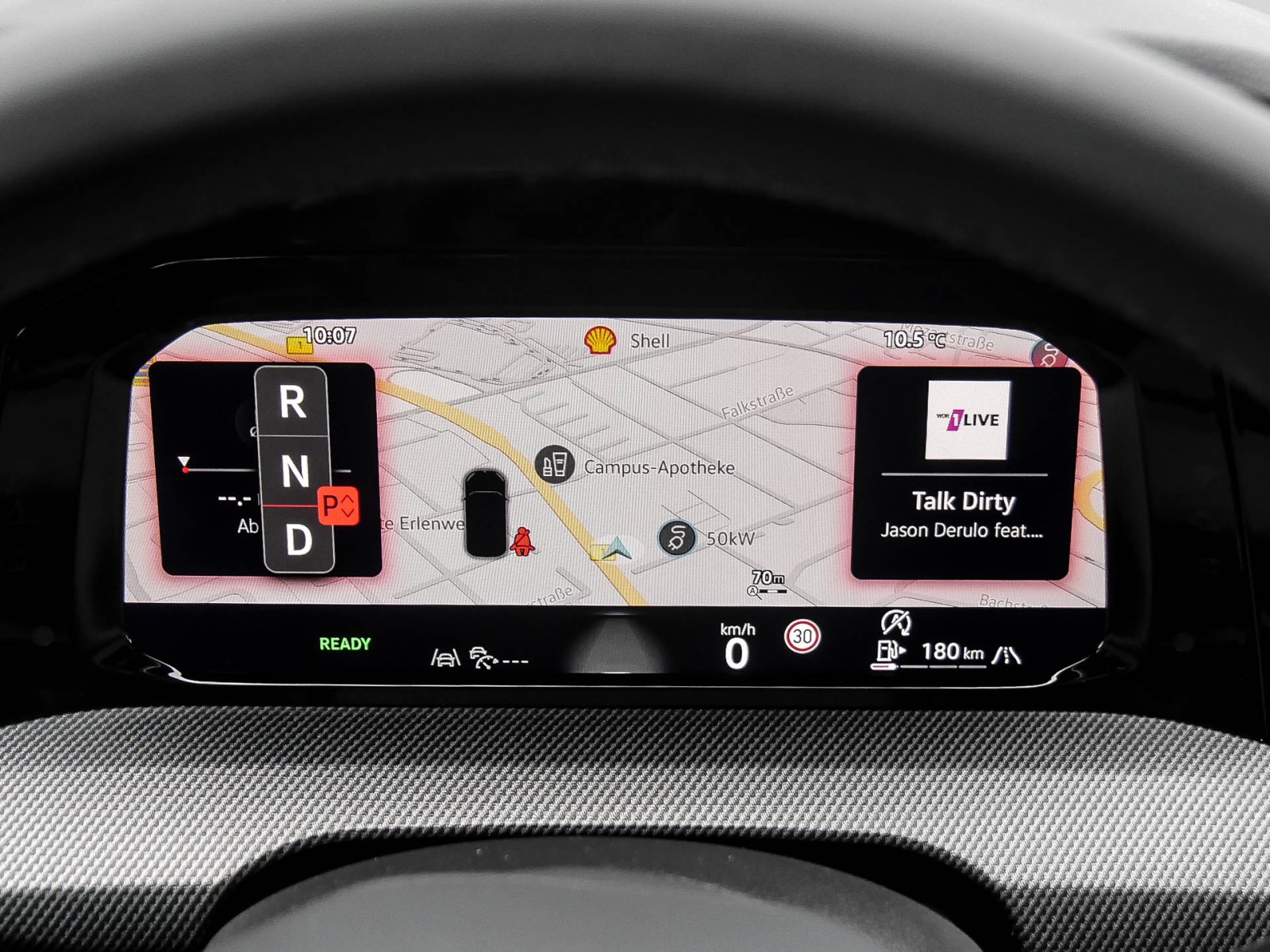 Volkswagen Golf VIII 1.5 eTSI R-LINE FACELIFT CAM ACC LM18