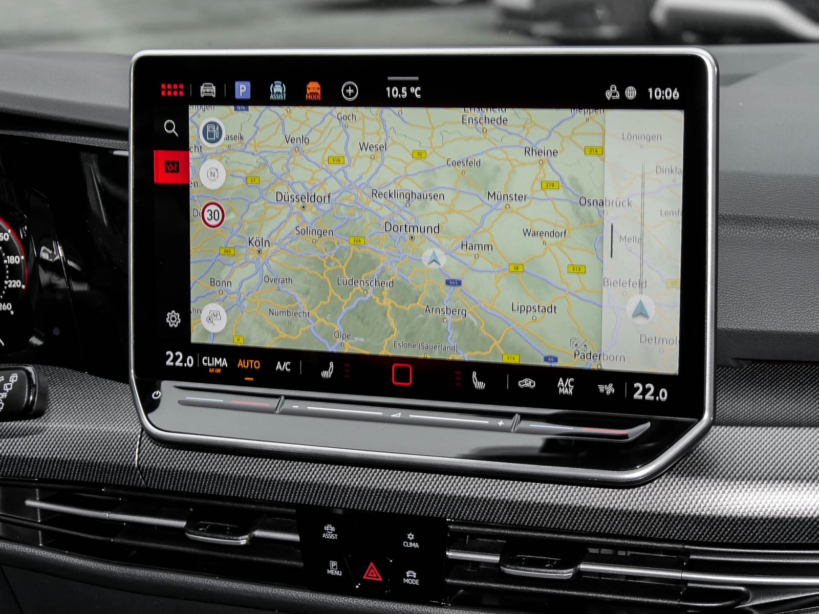 Volkswagen Golf VIII 1.5 eTSI R-LINE FACELIFT CAM ACC LM18