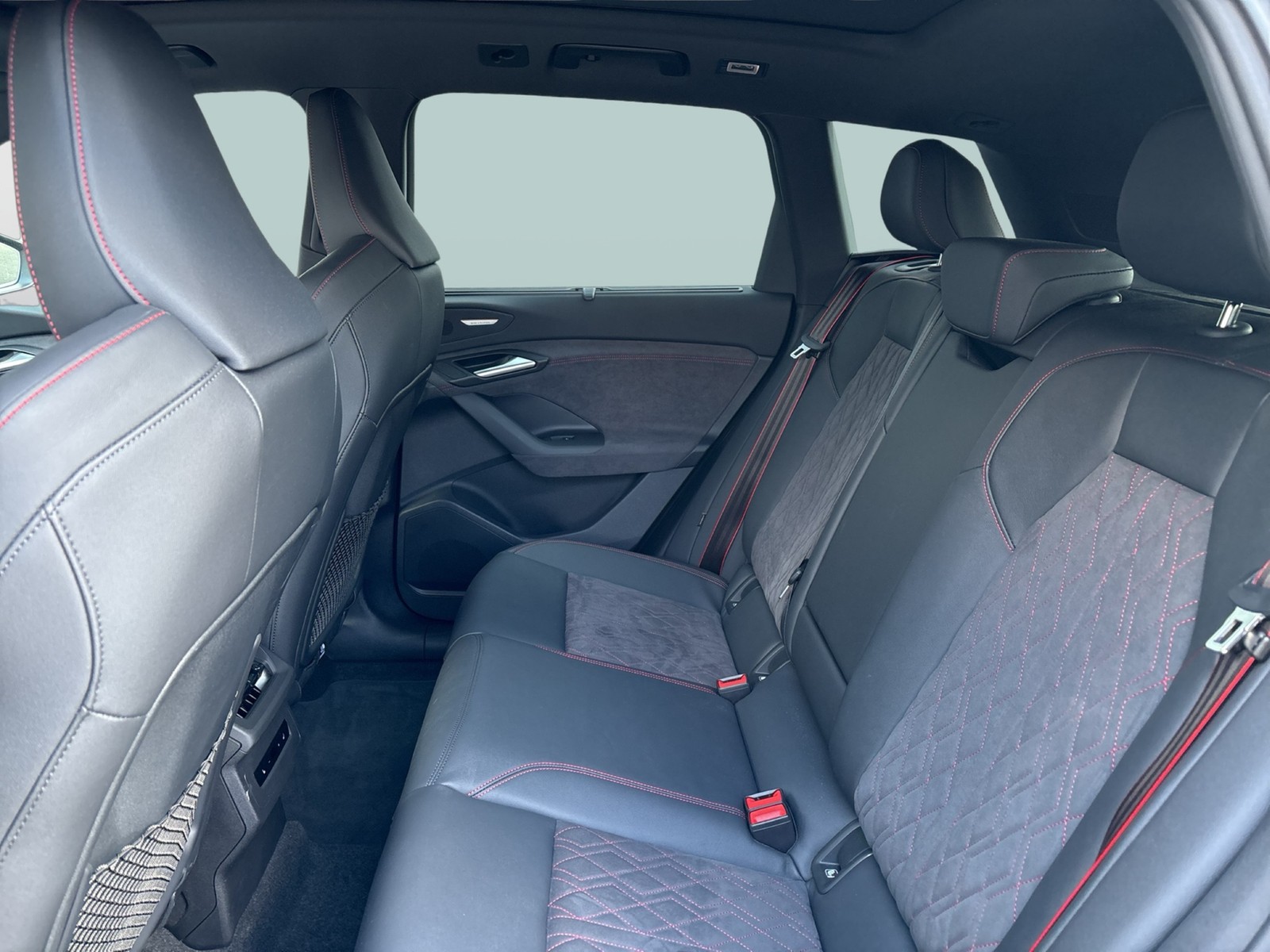 Audi Q6 e-tron quattro S LINE BLACKPAK TECHPRO MATRIX