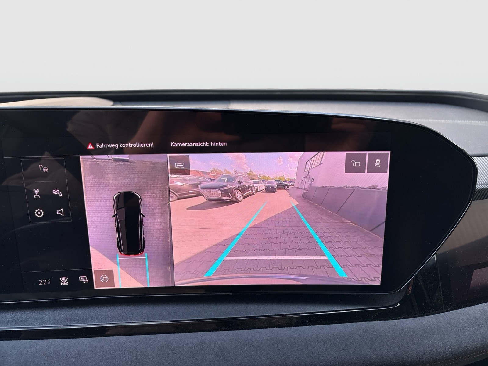 Audi Q6 e-tron quattro S LINE BLACKPAK TECHPRO MATRIX
