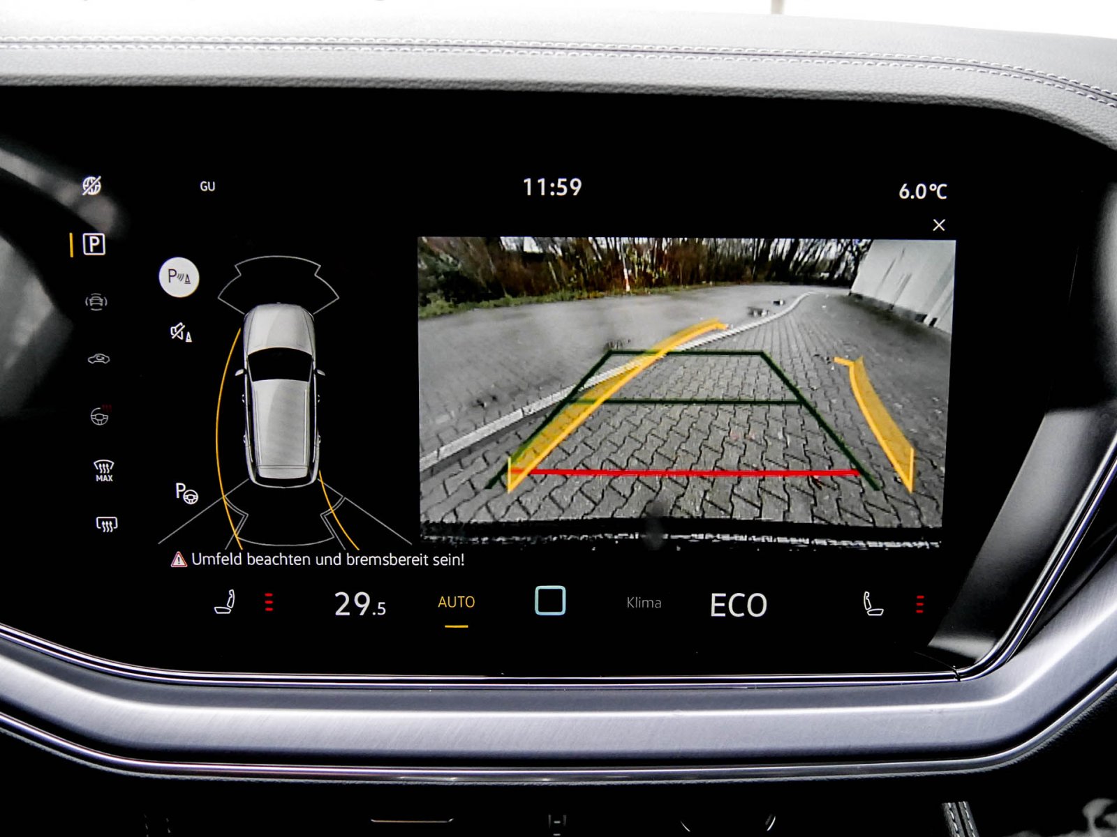 Volkswagen Touareg V6 R-LINE NEUES MODELL AHK CAM ACC LM19