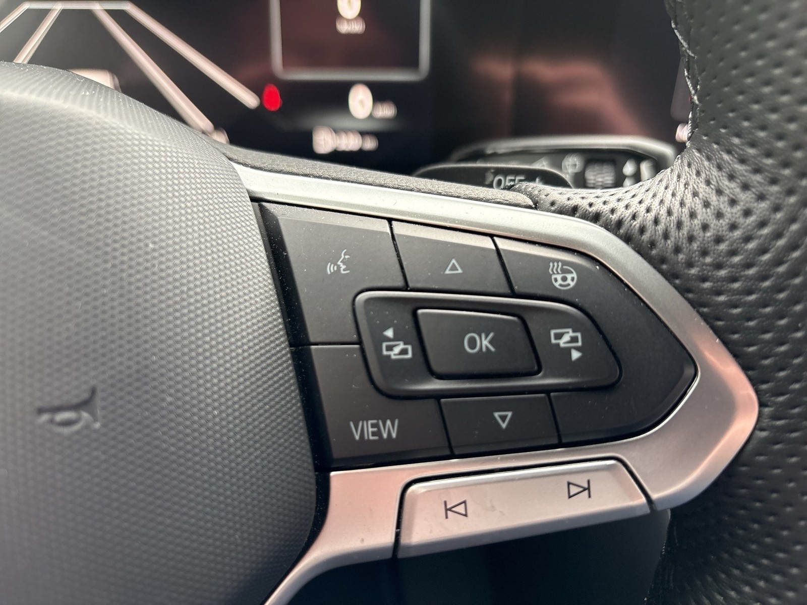 Volkswagen Touareg HYBRID R DYNAUDIO AHK CAM ACC LM21 NAVI