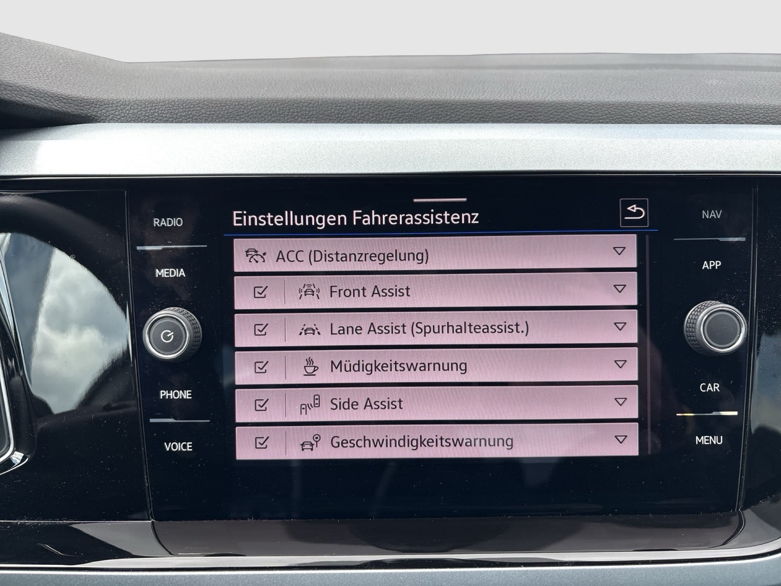 Volkswagen Taigo 1.5 GOAL ACC LM17 NAVI CARPLAY SITZHEIZUNG