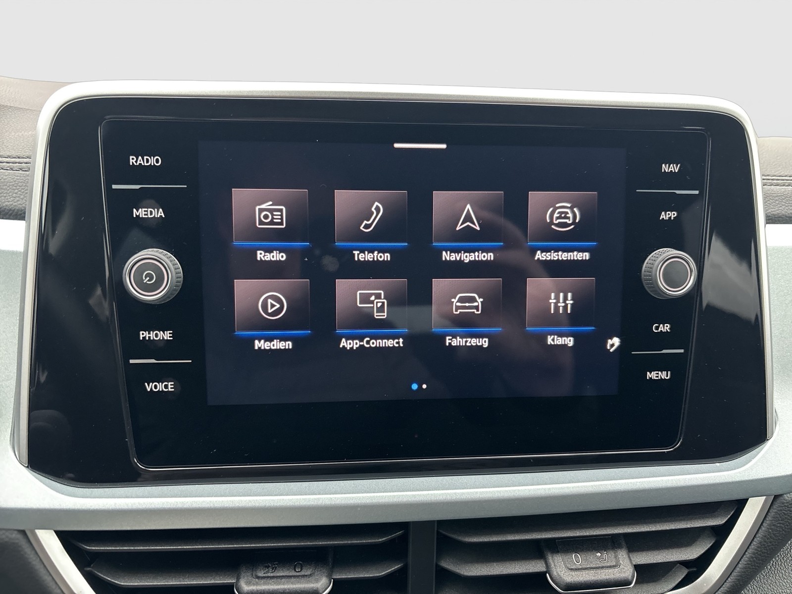 Volkswagen T-Roc 2.0 GOAL AHK CAM ACC LM17 NAVI SITZHEIZUNG