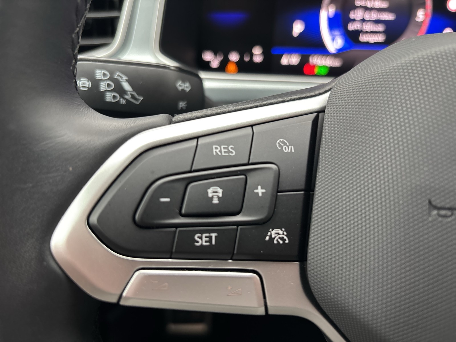 Volkswagen T-Roc 2.0 GOAL AHK CAM ACC LM17 NAVI SITZHEIZUNG