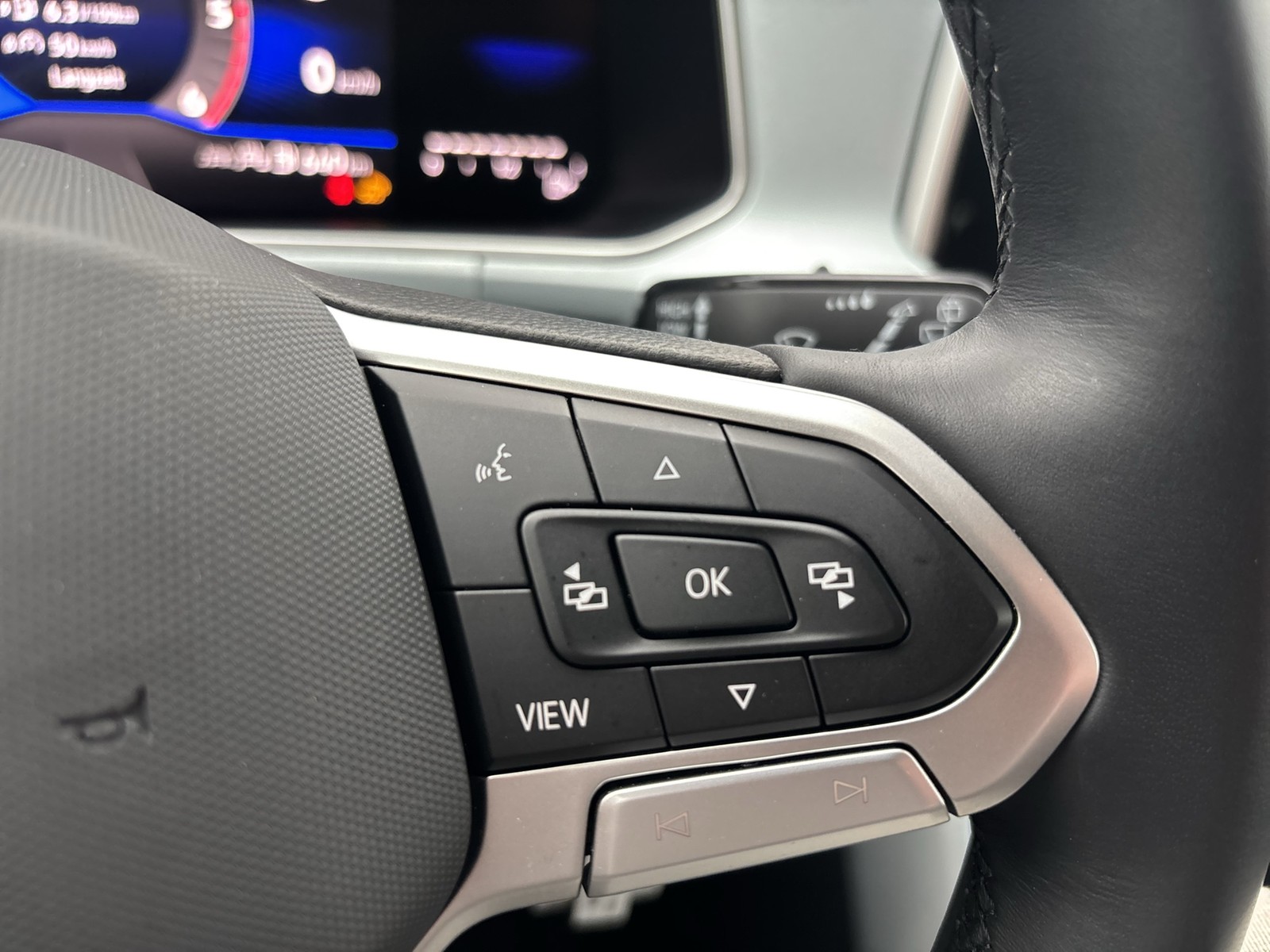 Volkswagen T-Roc 2.0 GOAL AHK CAM ACC LM17 NAVI SITZHEIZUNG