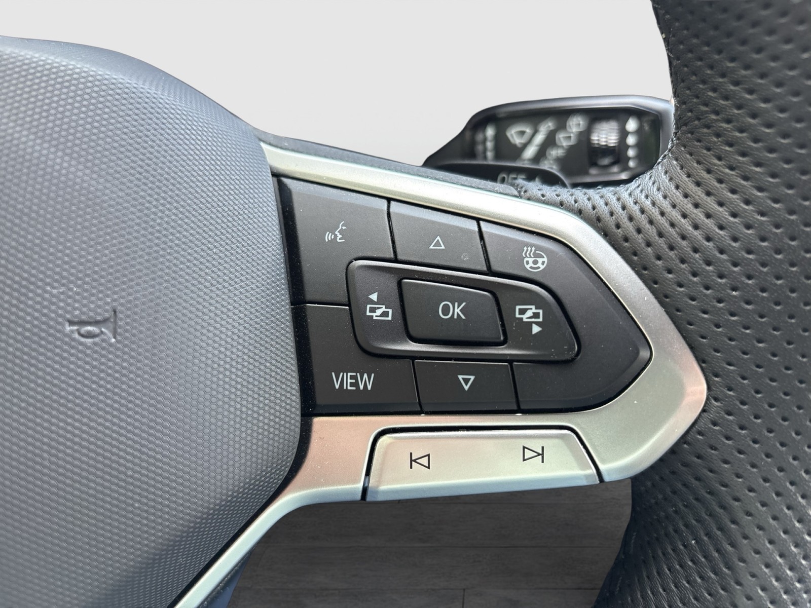 Volkswagen Touareg HYBRID R DYNAUDIO AHK 360°CAM ACC LM21
