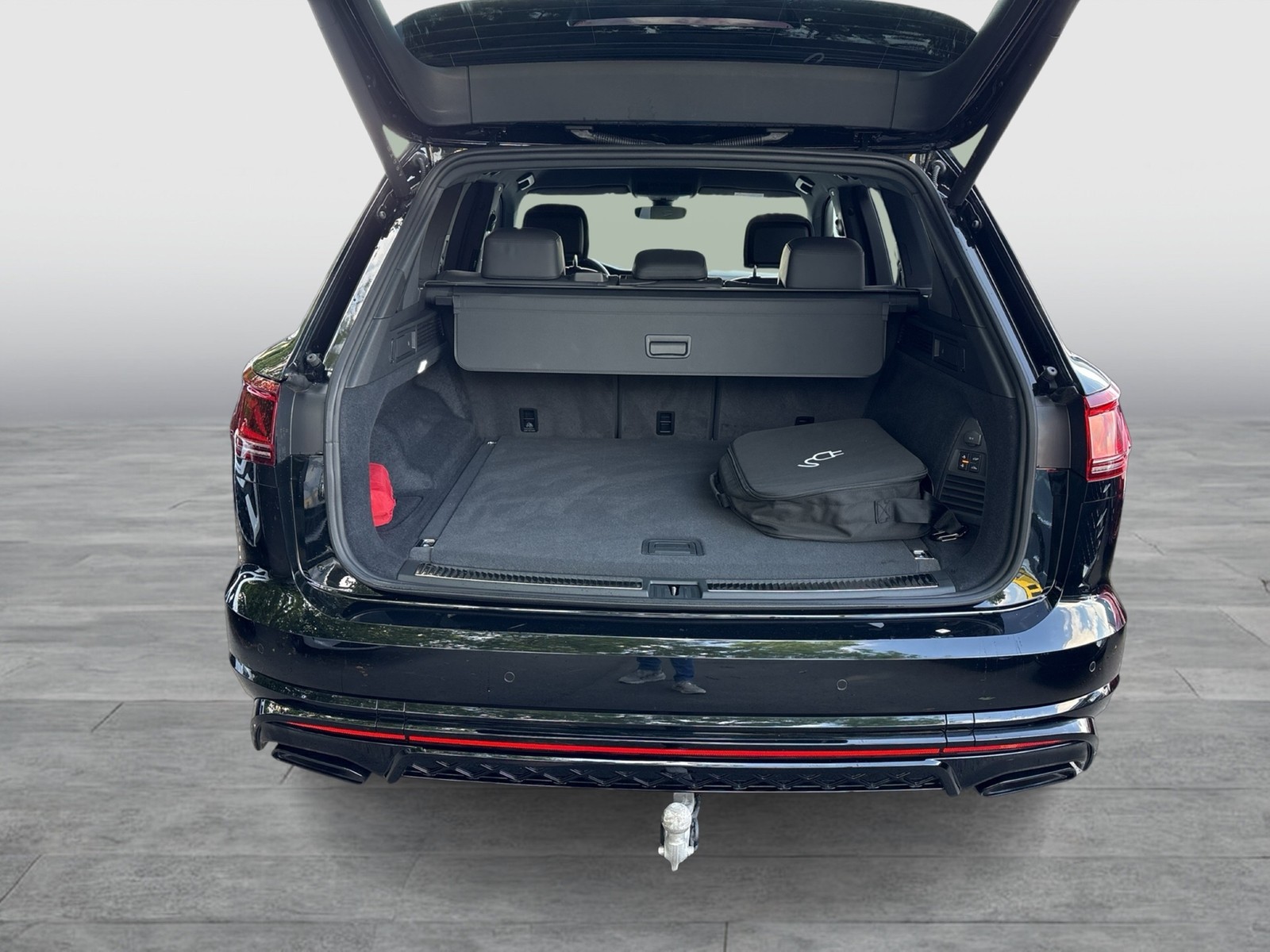 Volkswagen Touareg HYBRID R DYNAUDIO AHK 360°CAM ACC LM21