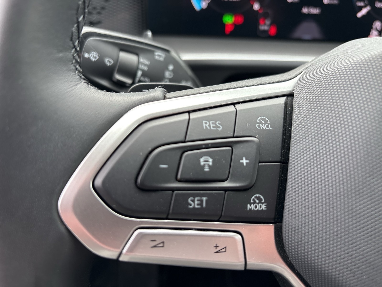 Volkswagen Tayron 2.0 LIFE AHK CAM ACC CARPLAY SITZHEIZUNG
