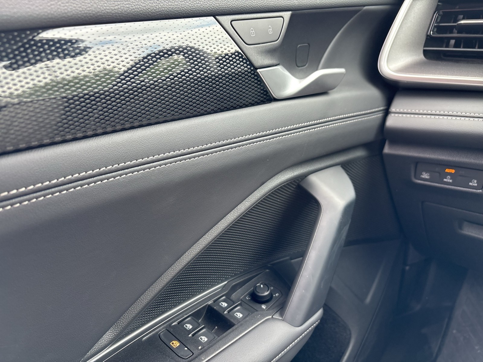 Volkswagen Tayron 2.0 LIFE AHK CAM ACC CARPLAY SITZHEIZUNG