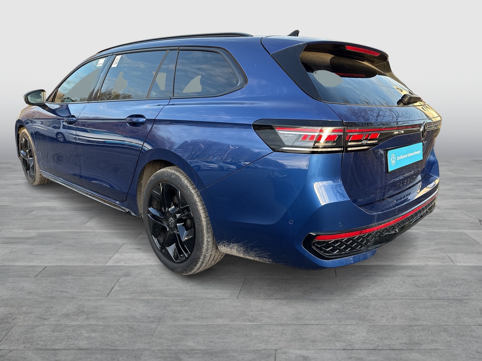 Volkswagen Passat Variant 2.0 R-LINE 4X4 NEUES MODELL PANO