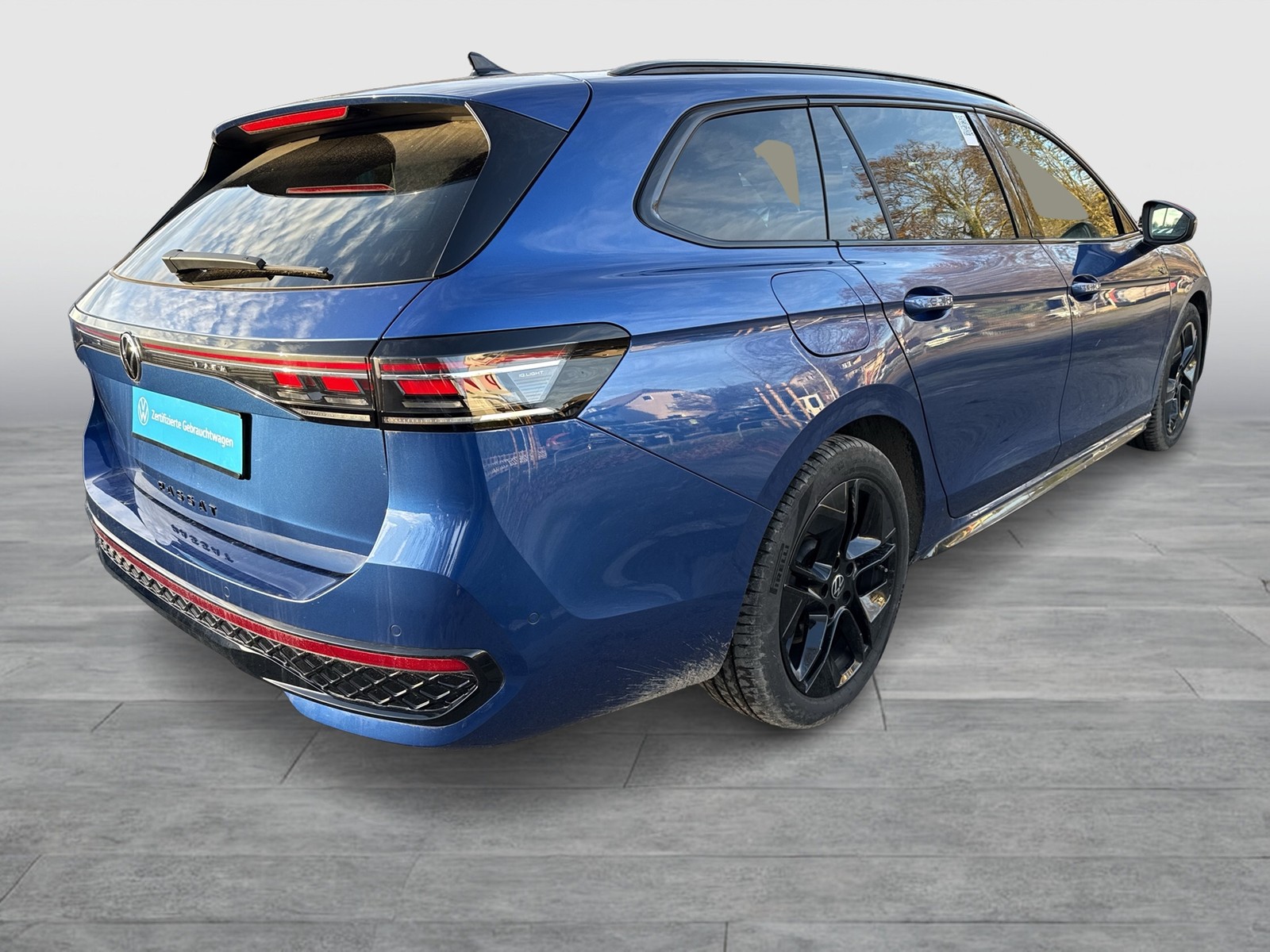 Volkswagen Passat Variant 2.0 R-LINE 4X4 NEUES MODELL PANO