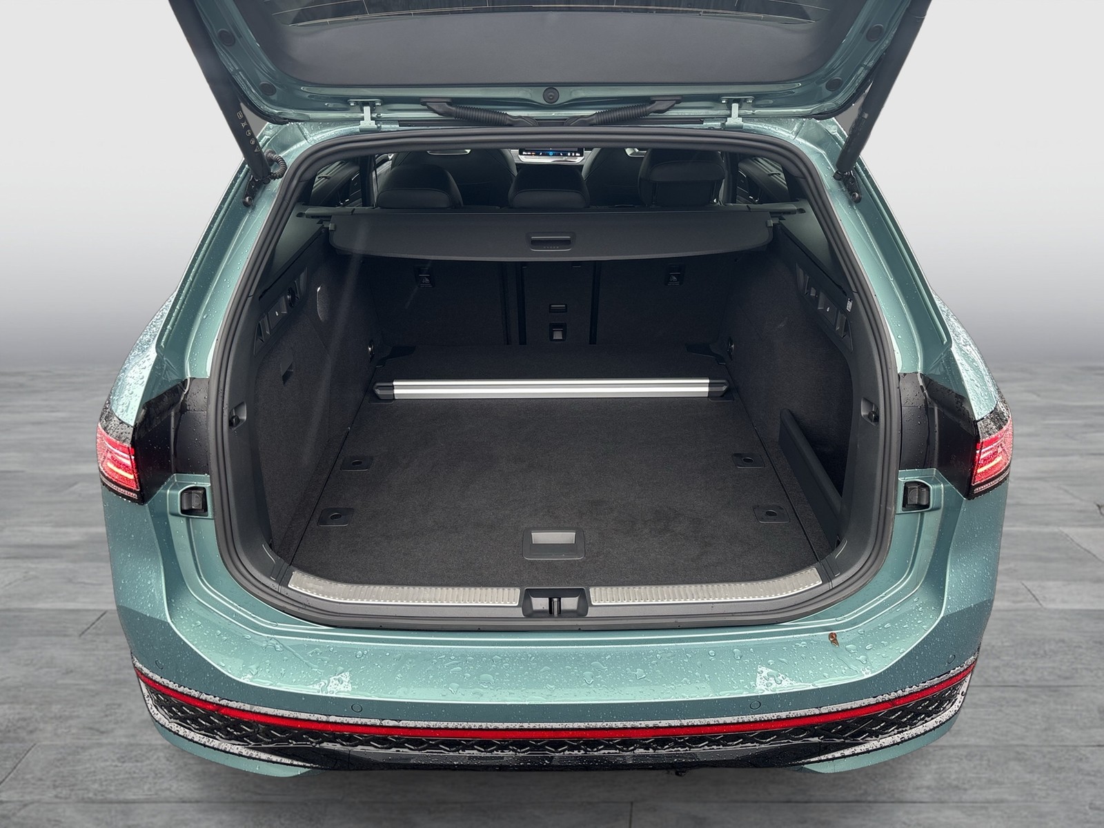 Volkswagen Passat Variant 2.0 R-LINE 4X4 NEUES MODELL PANO