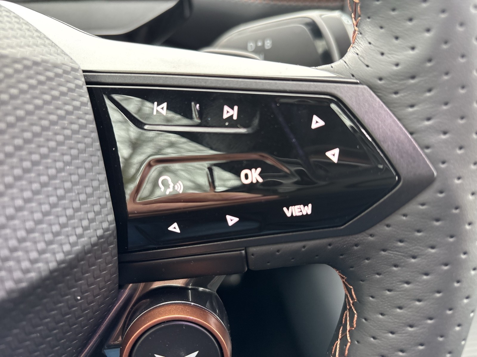 Cupra Born VZ WÄRMEPUMPE PANO 360°CAM ACC LM20 NAVI