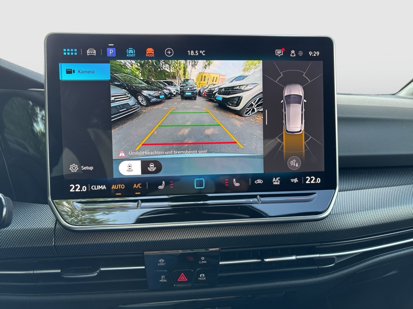 Volkswagen Golf VIII 1.5 eTSI R-LINE CAM ACC CARPLAY LM17