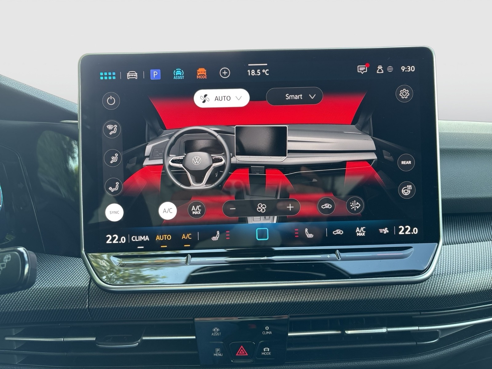 Volkswagen Golf VIII 1.5 eTSI R-LINE CAM ACC CARPLAY LM17