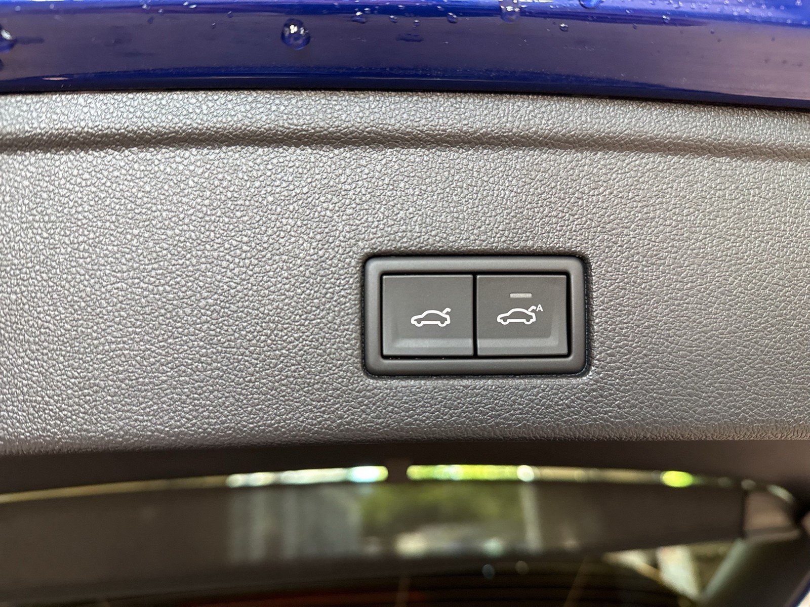 Volkswagen Touareg HYBRID R DYNAUDIO AHK 360°CAM ACC LM21
