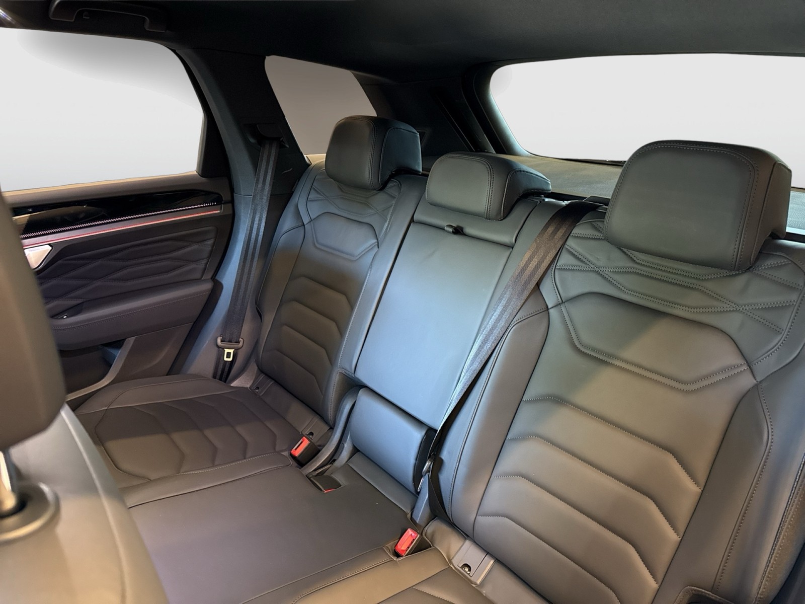 Volkswagen Touareg HYBRID R DYNAUDIO AHK 360°CAM ACC LM21