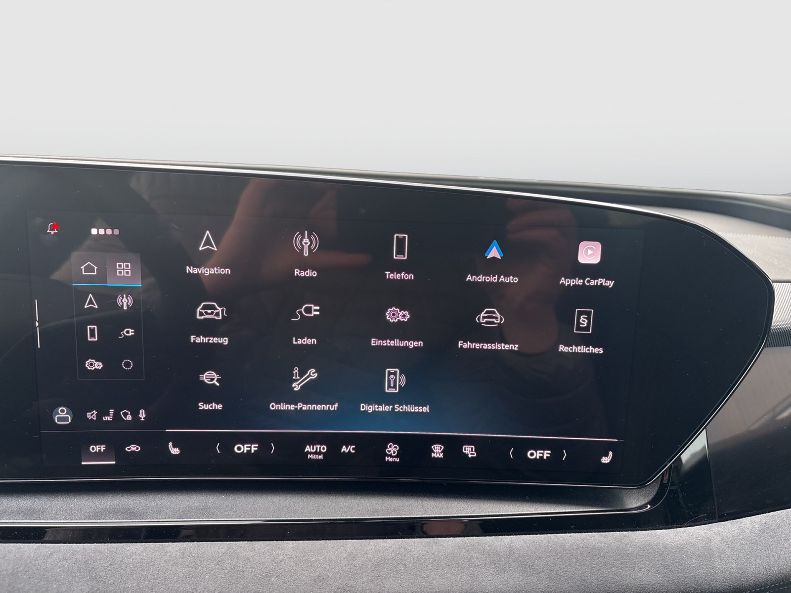 Audi Q6 e-tron quattro S LINE BLACKPAK LUFTFEDER PANO