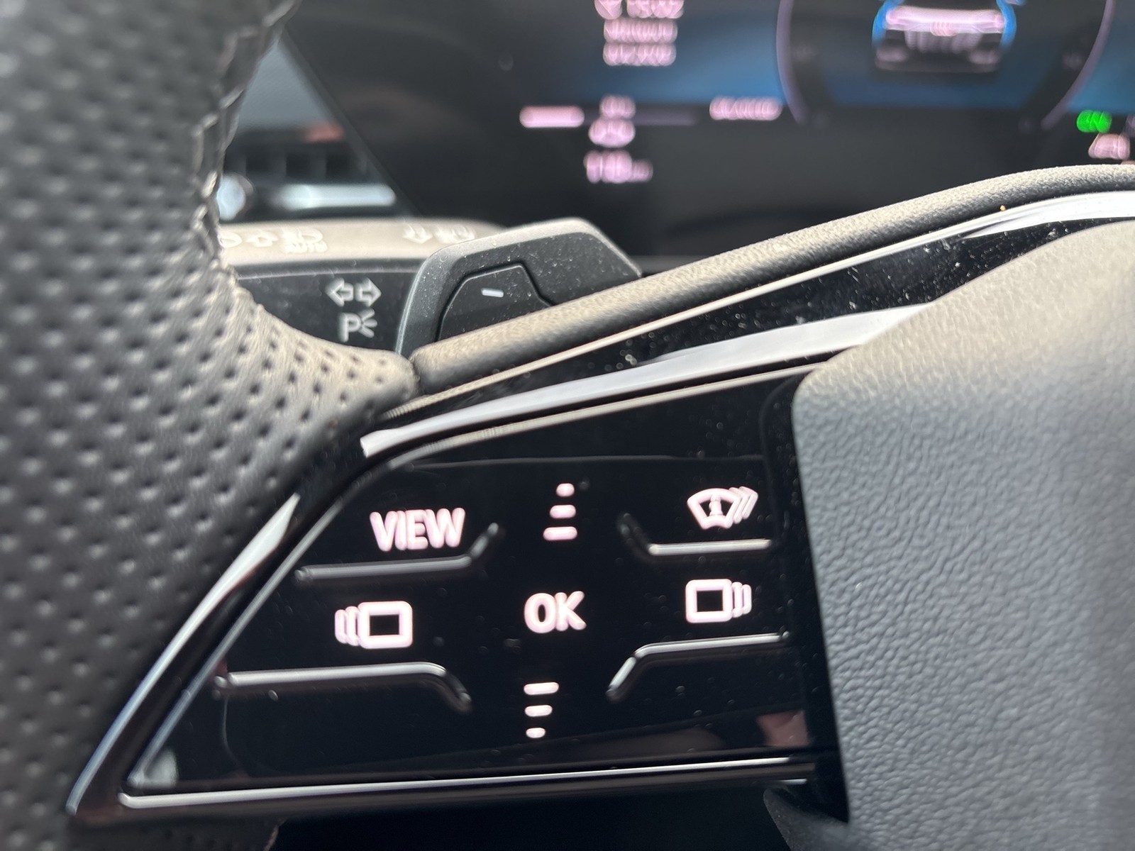 Audi Q6 e-tron quattro S LINE BLACKPAK LUFTFEDER PANO