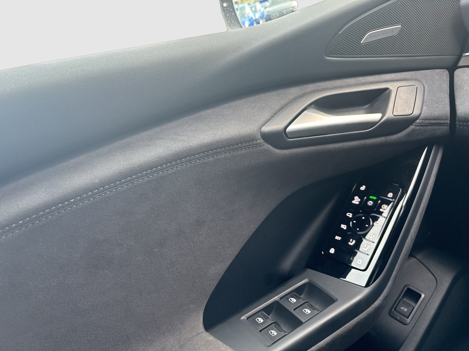 Audi Q6 e-tron quattro S LINE BLACKPAK LUFTFEDER PANO