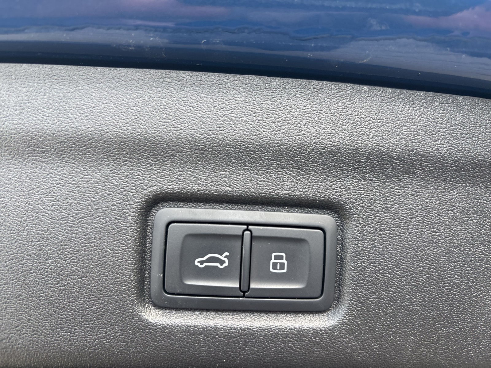 Audi Q6 e-tron quattro S LINE BLACKPAK LUFTFEDER PANO