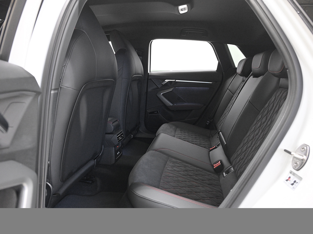 Audi A3 Sportback TFSI S tronic S Line Kamera+Carbon+AHK+Sportsitze+Matrix+