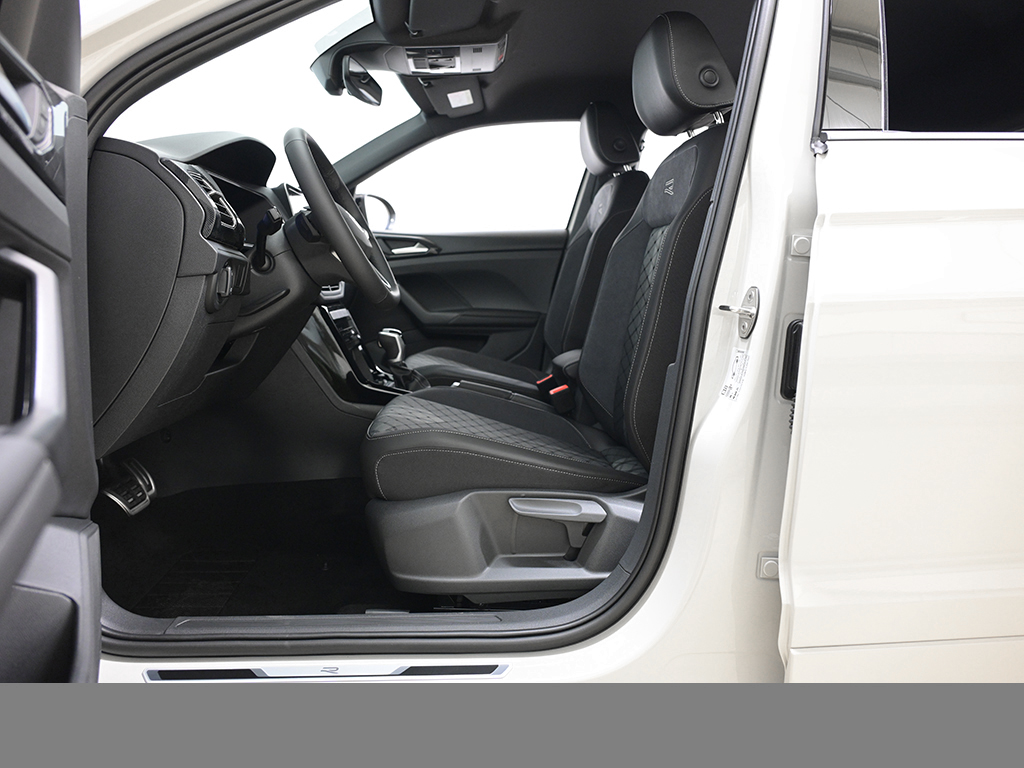 Volkswagen T-Cross 1.0 R-LINE DSG BLACKSTYLE CAM MATRIXLED