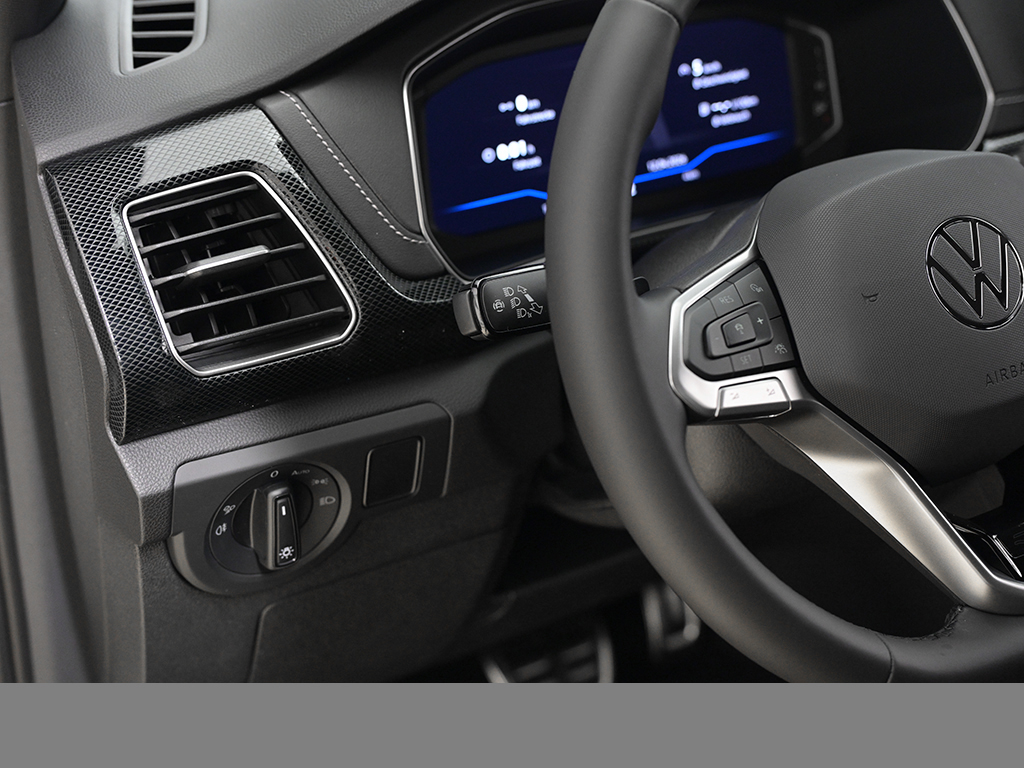 Volkswagen T-Cross 1.0 R-LINE DSG BLACKSTYLE CAM MATRIXLED