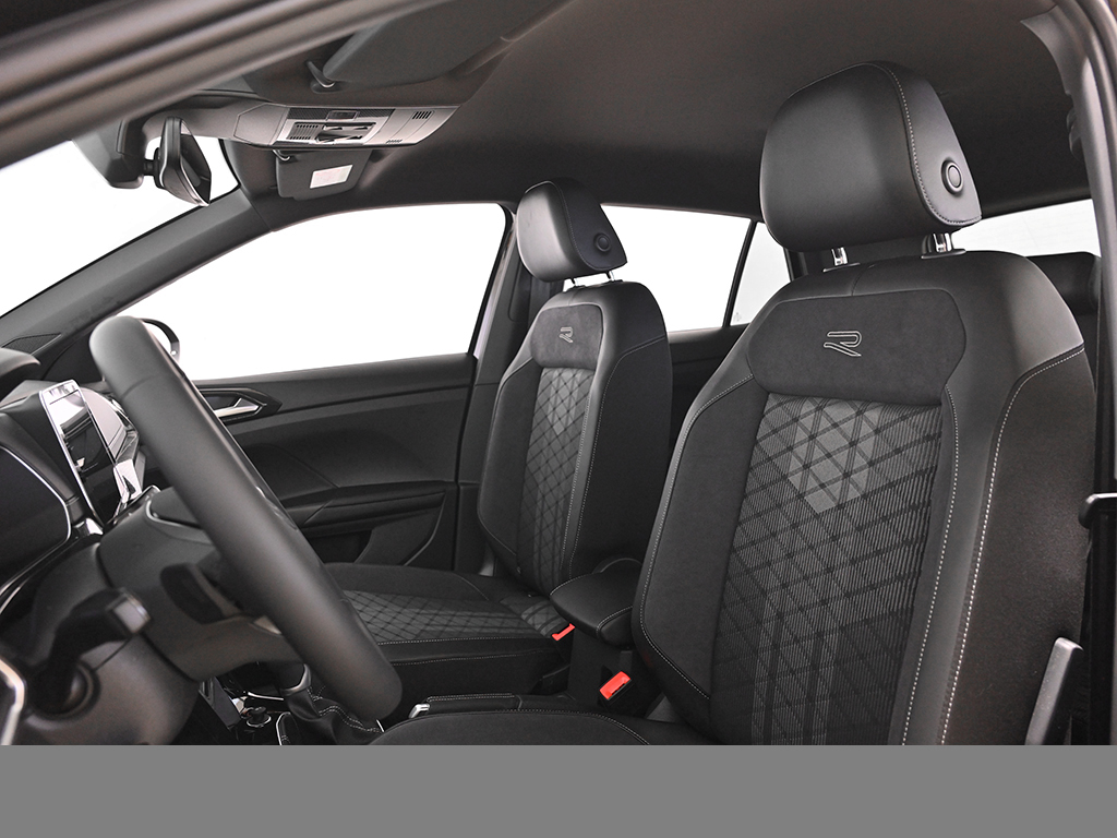 Volkswagen T-Cross 1.0 R-LINE DSG AHK CAM NAVI