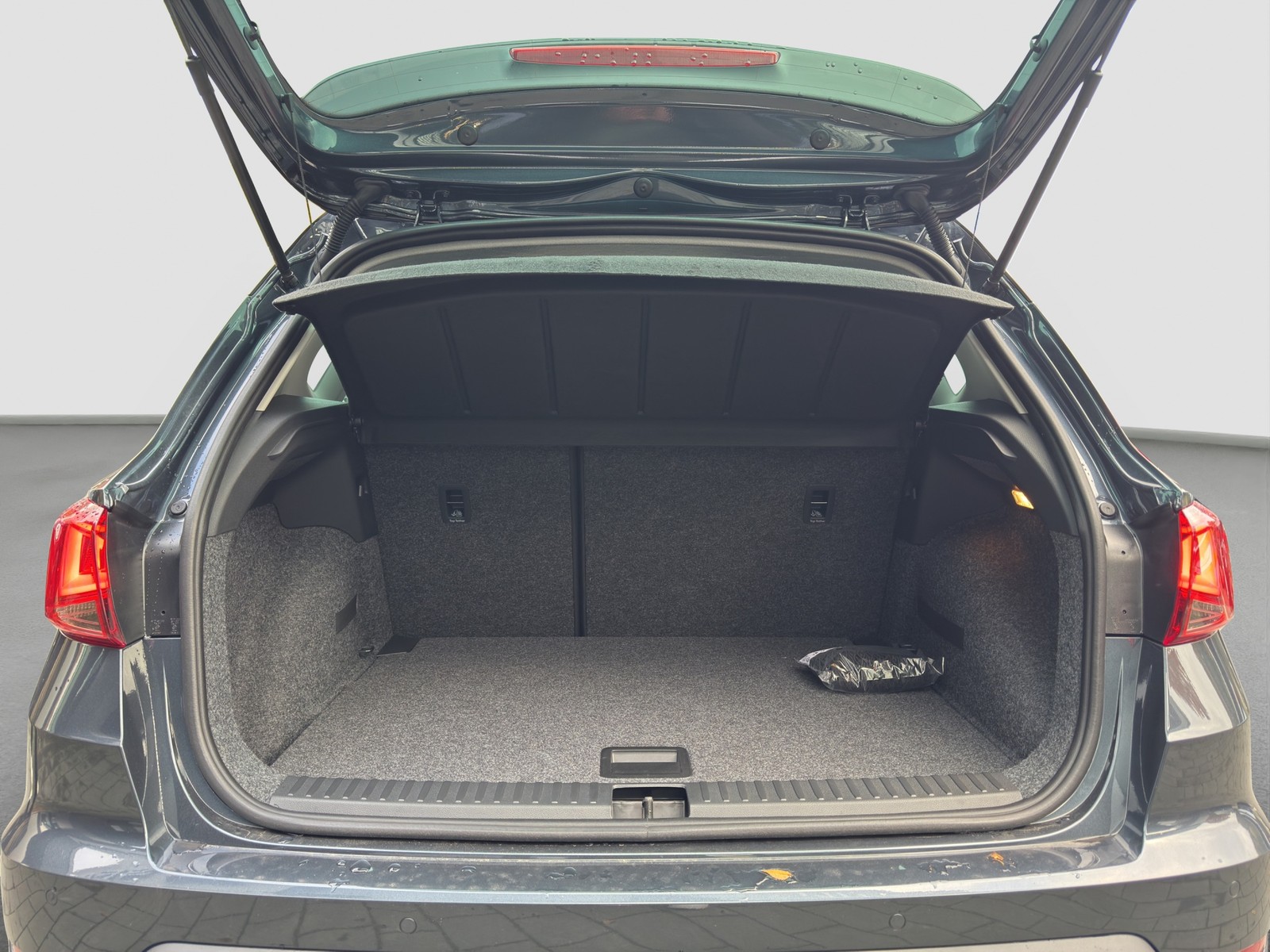 Seat Arona 1.0 ROAD EDITION KAMERA ALU17 NAVI SITZHZ