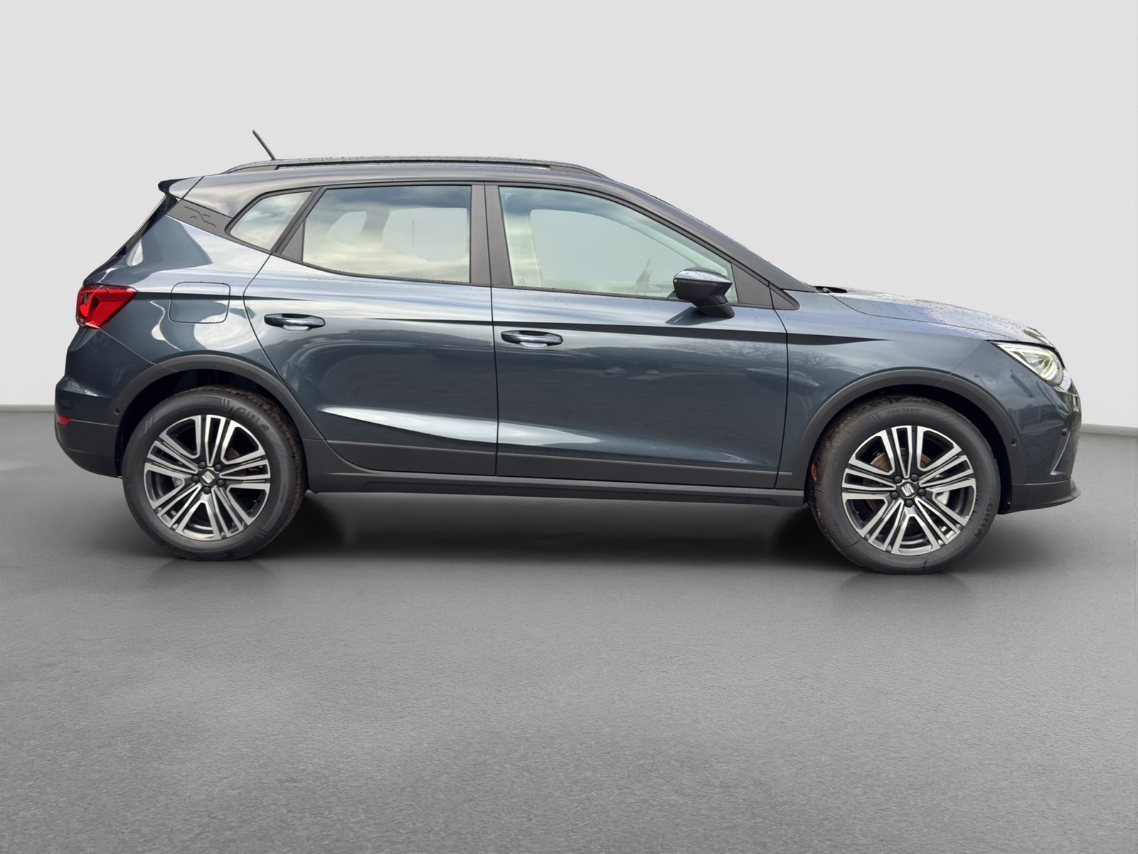 Seat Arona 1.0 ROAD EDITION KAMERA ALU17 NAVI SITZHZ