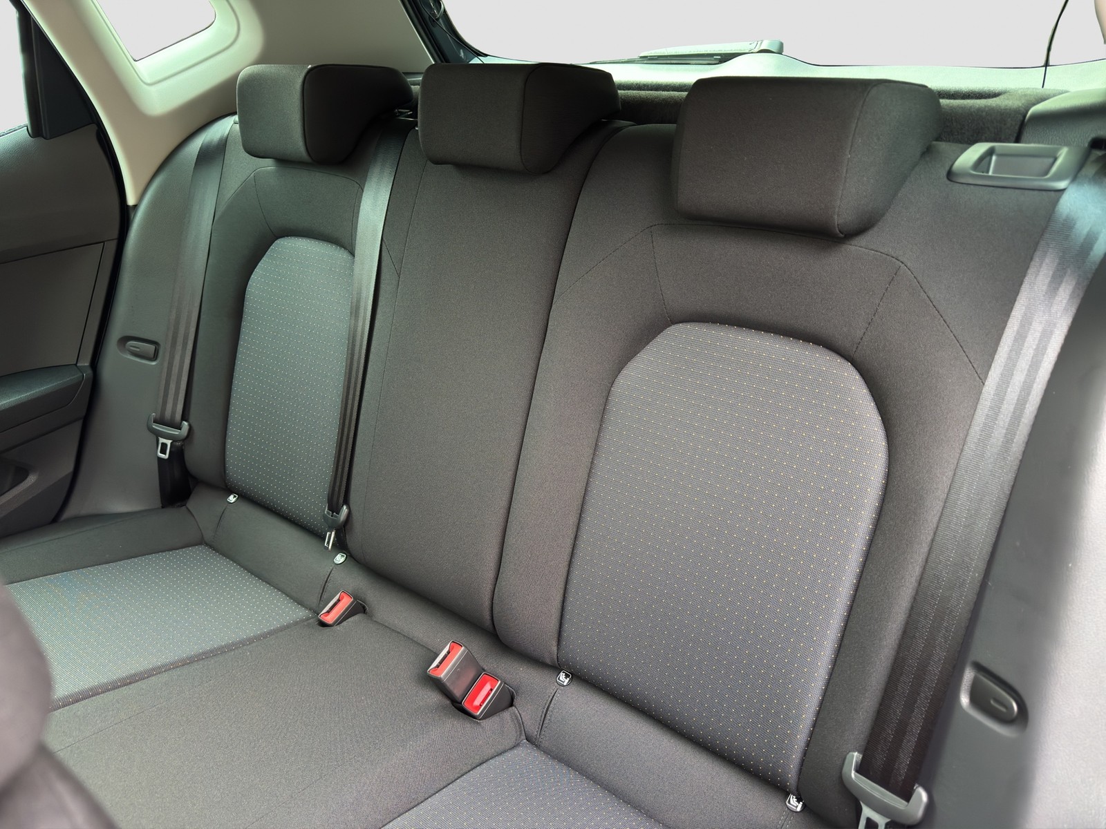 Seat Arona 1.0 ROAD EDITION DSG NAVI KEYLESS LM17
