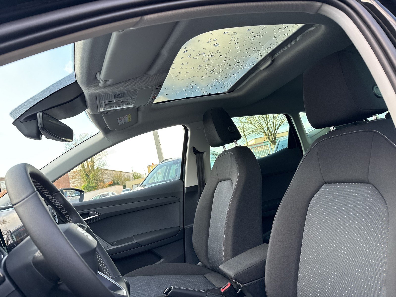 Seat Ibiza 1.0 ROAD EDITION DSG NAV PANO VOLL-LED RFK