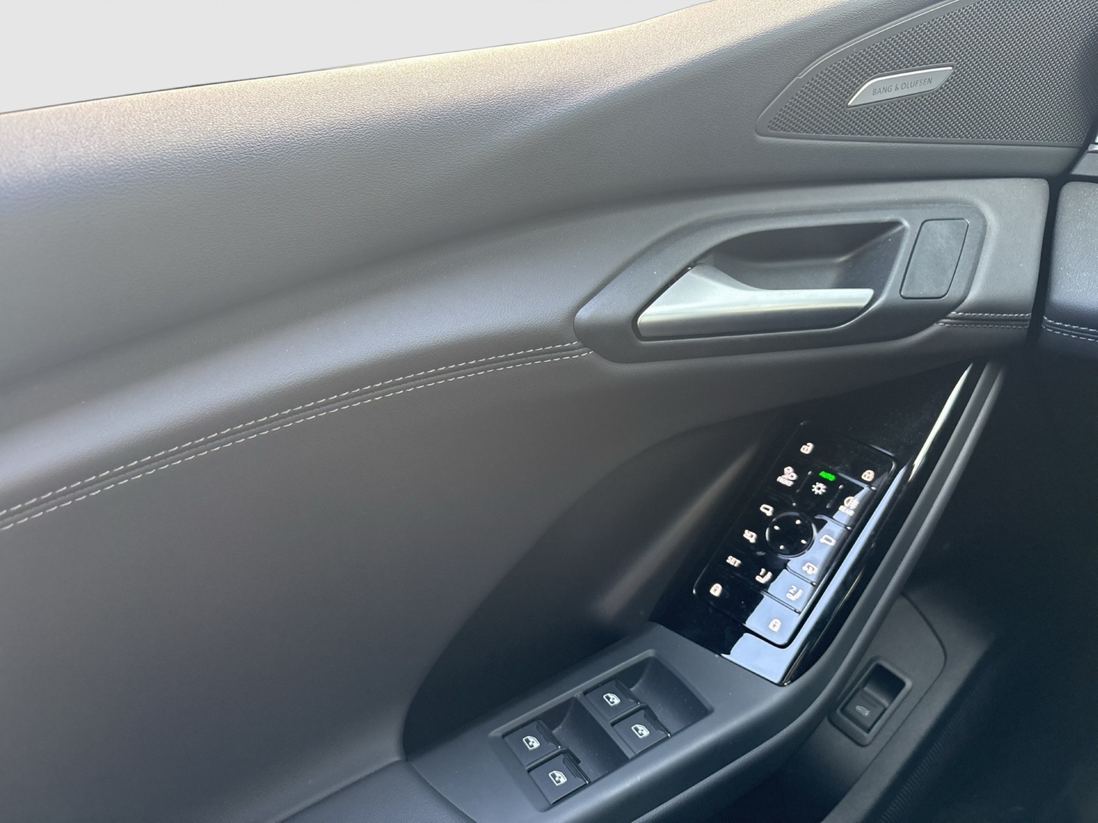 Audi Q6 e-tron quattro S LINE BLACKPAK TECHPRO PANO